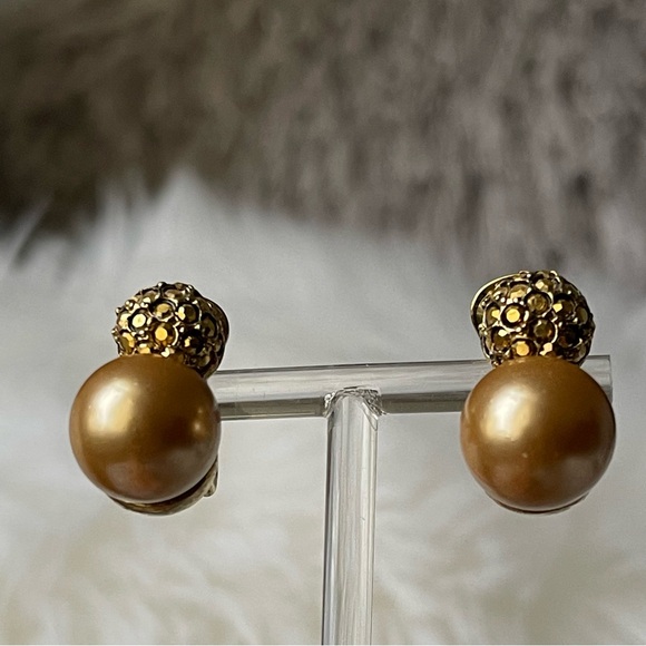 KENNETH JAY LANE | Vintage | Champagne Gold Glass Pearls Pave Crystals Clip On - Picture 11 of 13